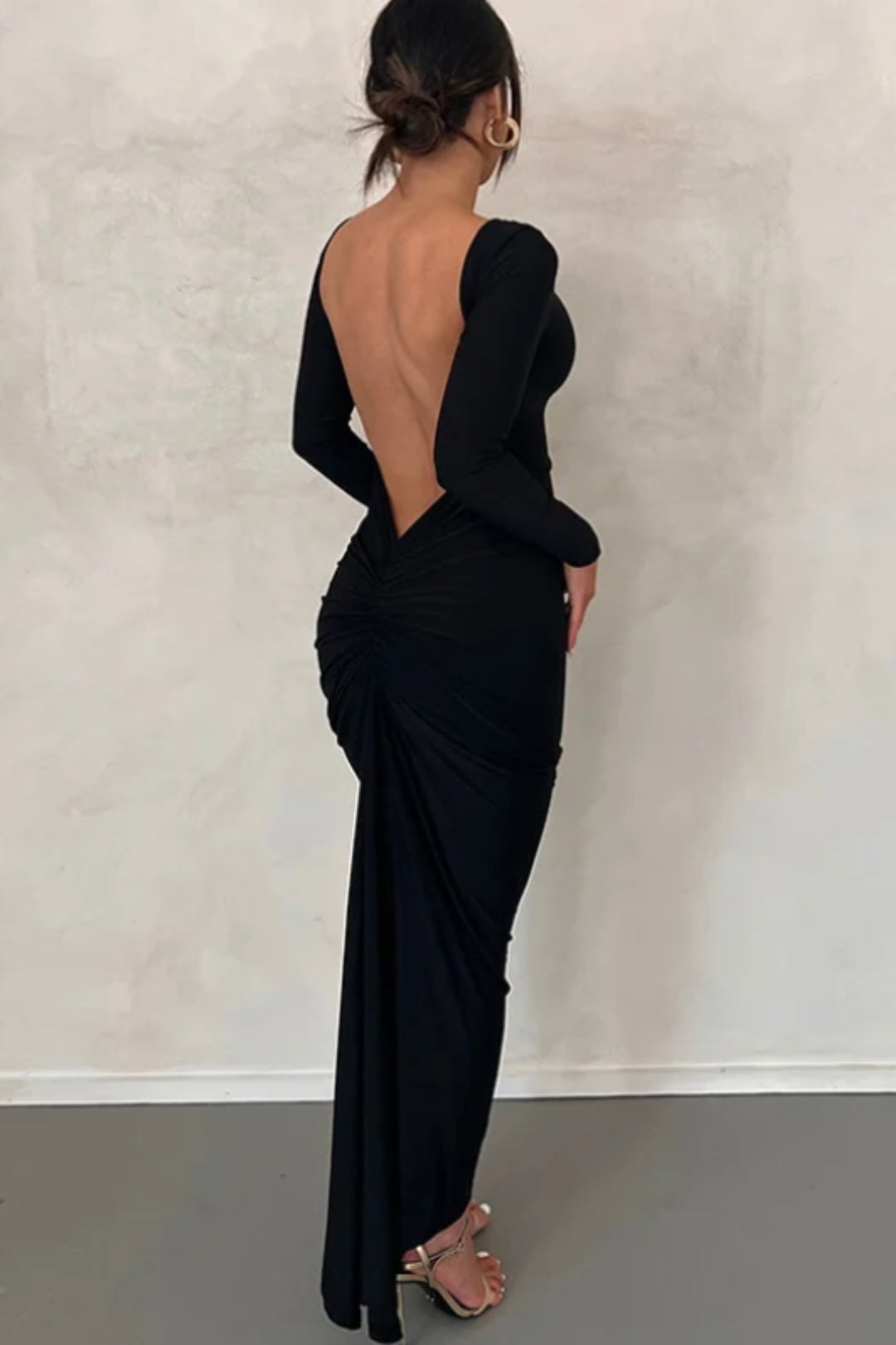 Lange aansluitende jurk