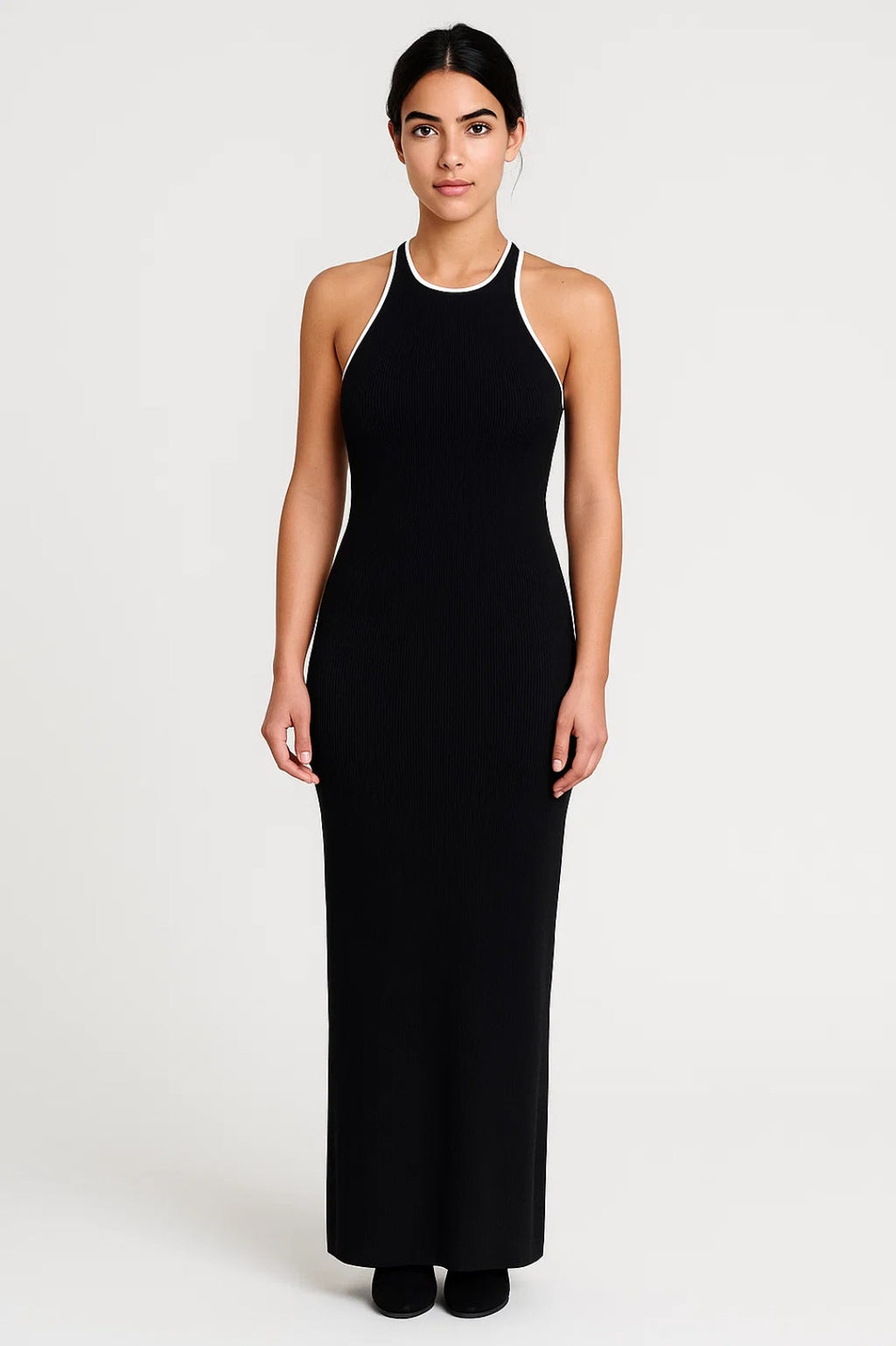 Lange zwarte jurk met halterhals