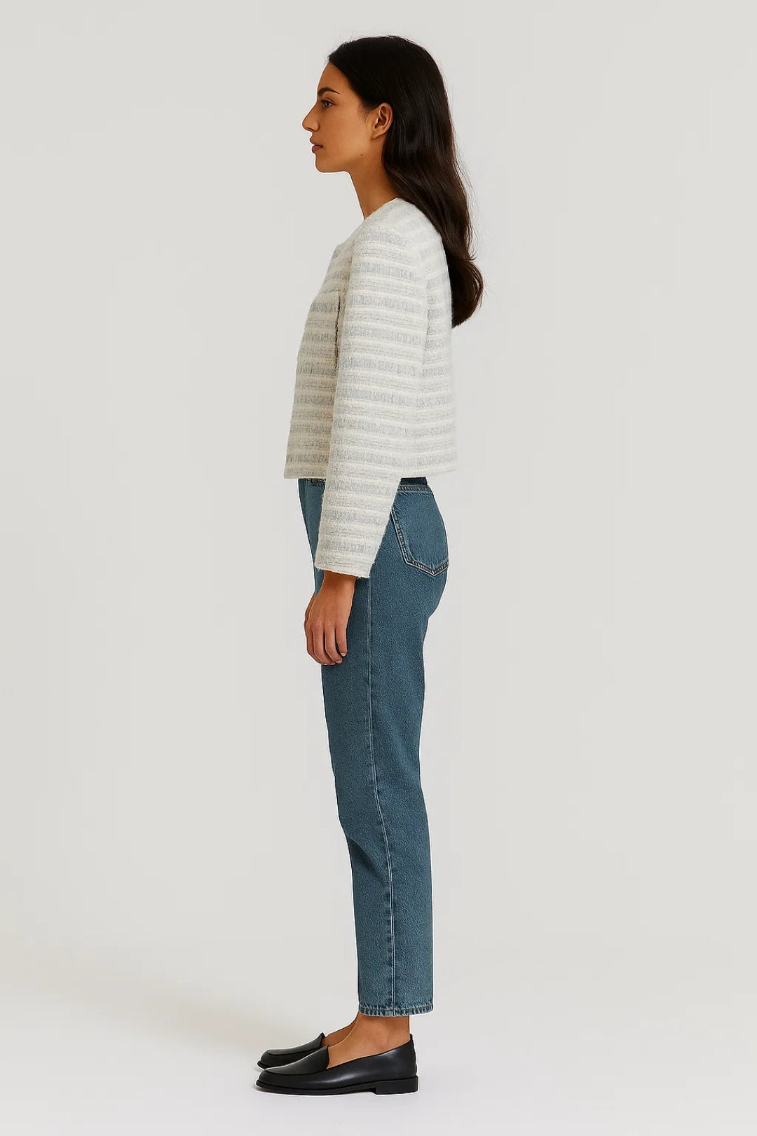 Damesjack met Parelknoopsluiting en Luxe Textuur